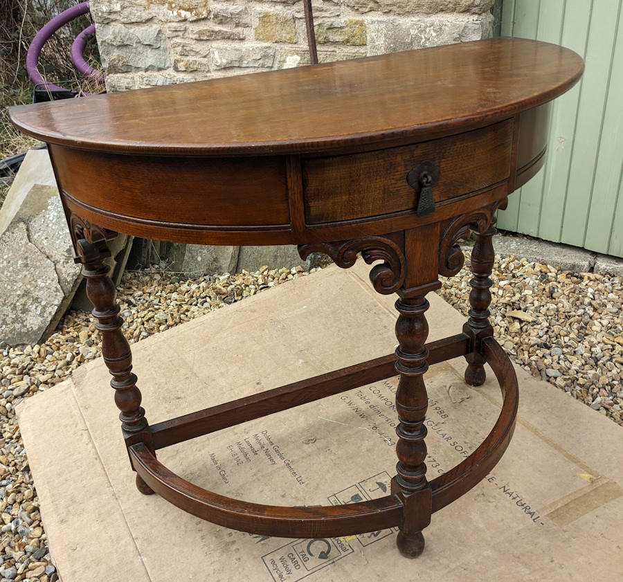 dark furniture before it was upcycled to lighter