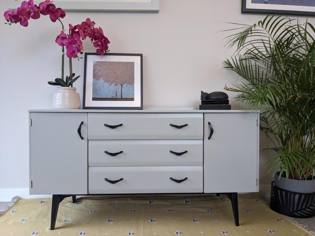 Sideboard upcycled with Fusion Pebble paint and black hardware