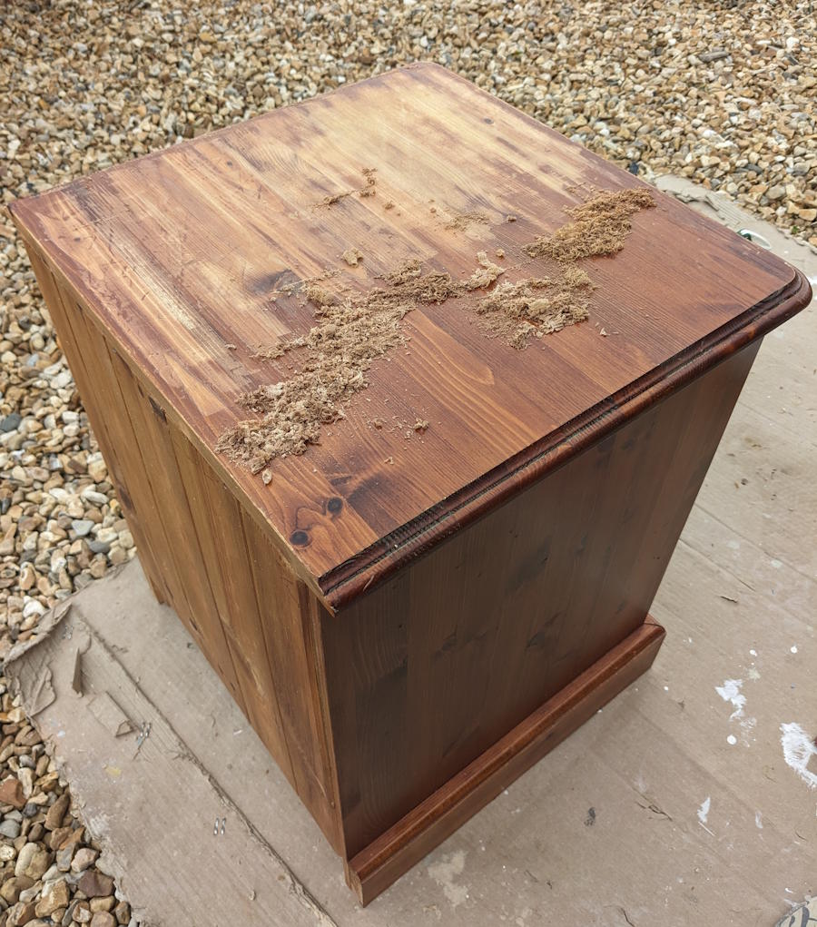 removing varnish on pine bedside table top